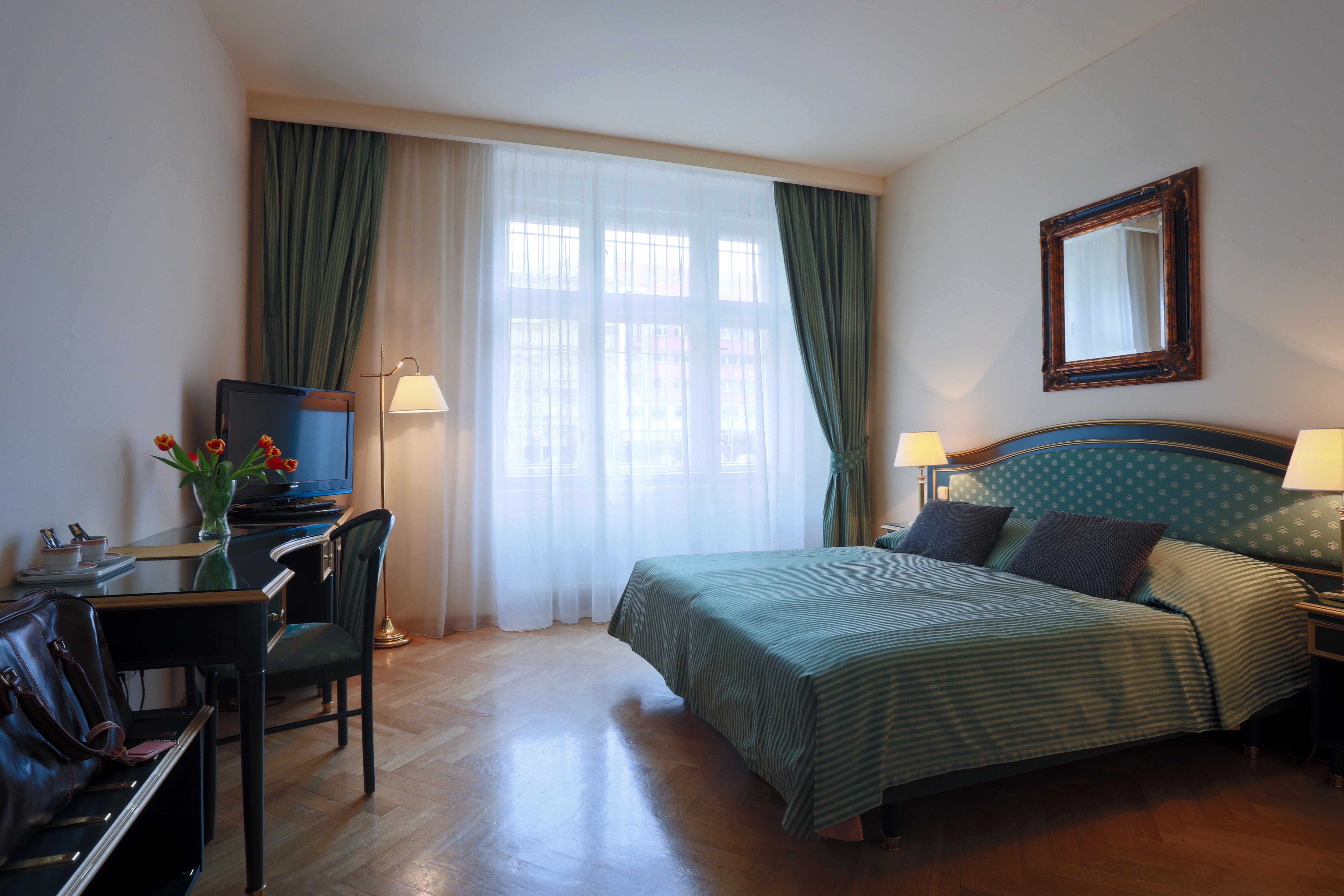 Elysee Hotel, Prague